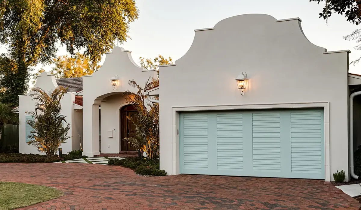 Louver-style carriage garage door, Tampa