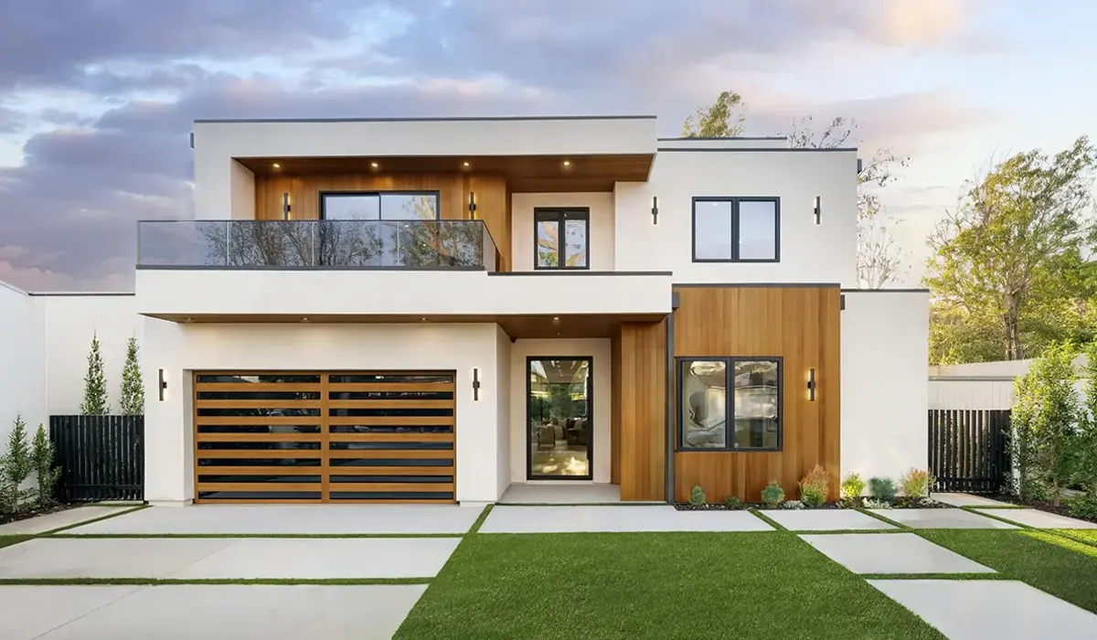 Modern carriage-style garage door on a contemporary Tampa home