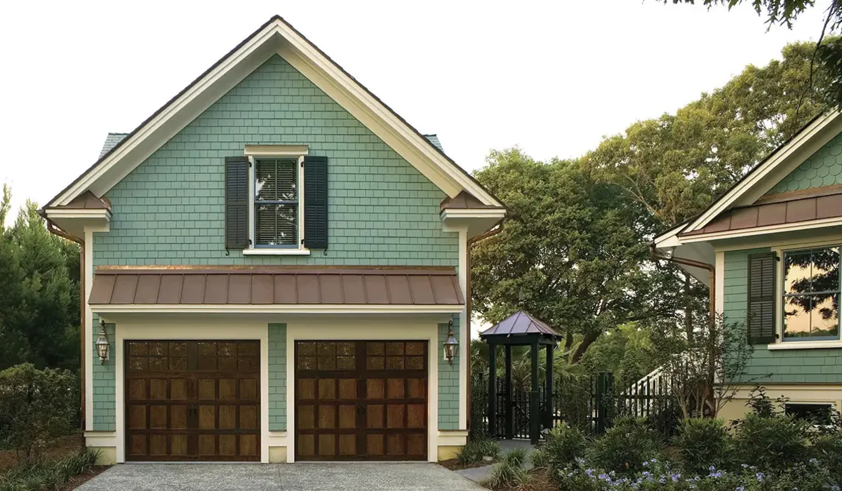 Reserve solid-wood garage door, Tampa