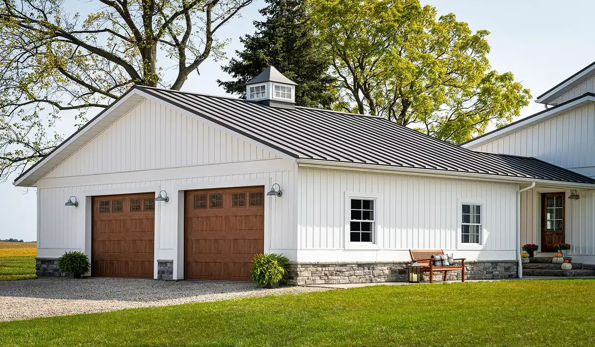 Short-panel steel garage door on a South Tampa home
